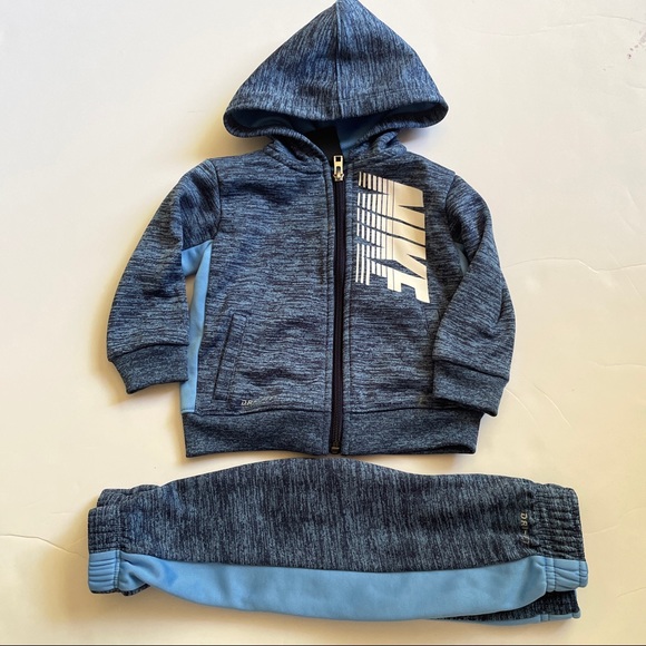 Nike Therma Fleece Zip Hoodie and Pants Set - Picture 2 of 7